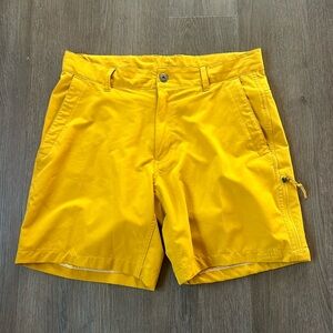 The North Face Men’s flash dry shorts 32 mustard gold